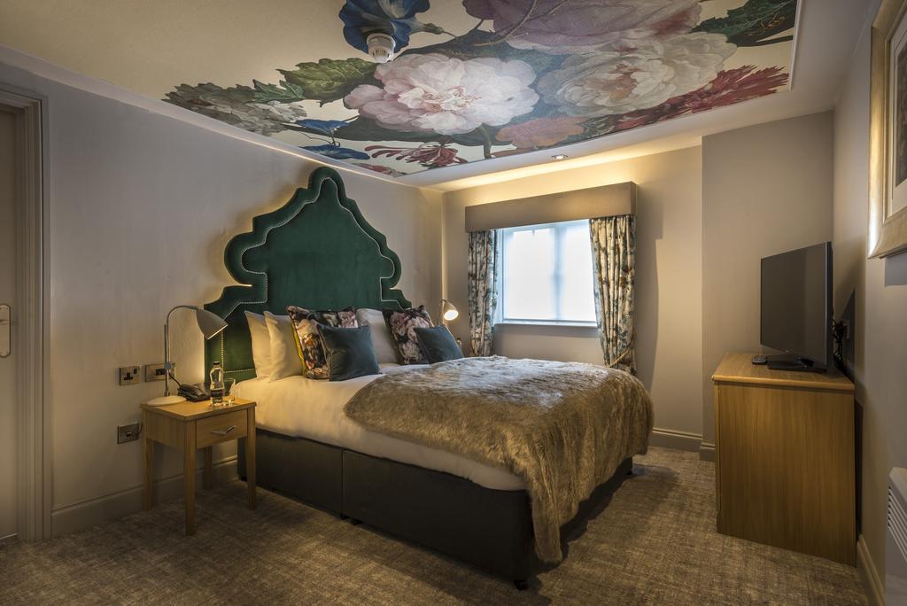 The Three Swans Hotel, Hungerford, Berkshire المظهر الخارجي الصورة
