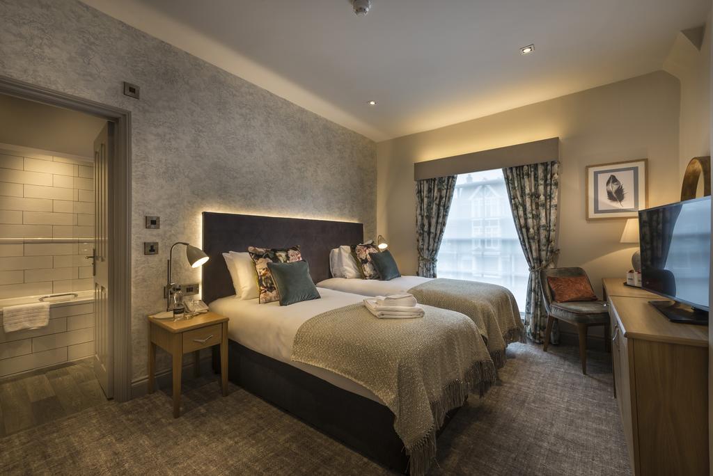 The Three Swans Hotel, Hungerford, Berkshire المظهر الخارجي الصورة